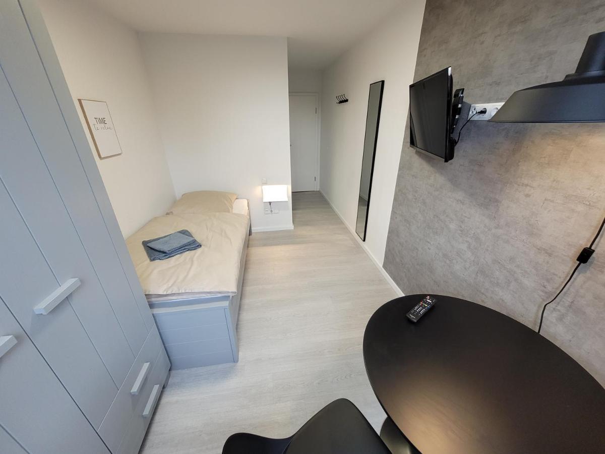 Guesthouse Wi Rooms ユーリッヒ エクステリア 写真