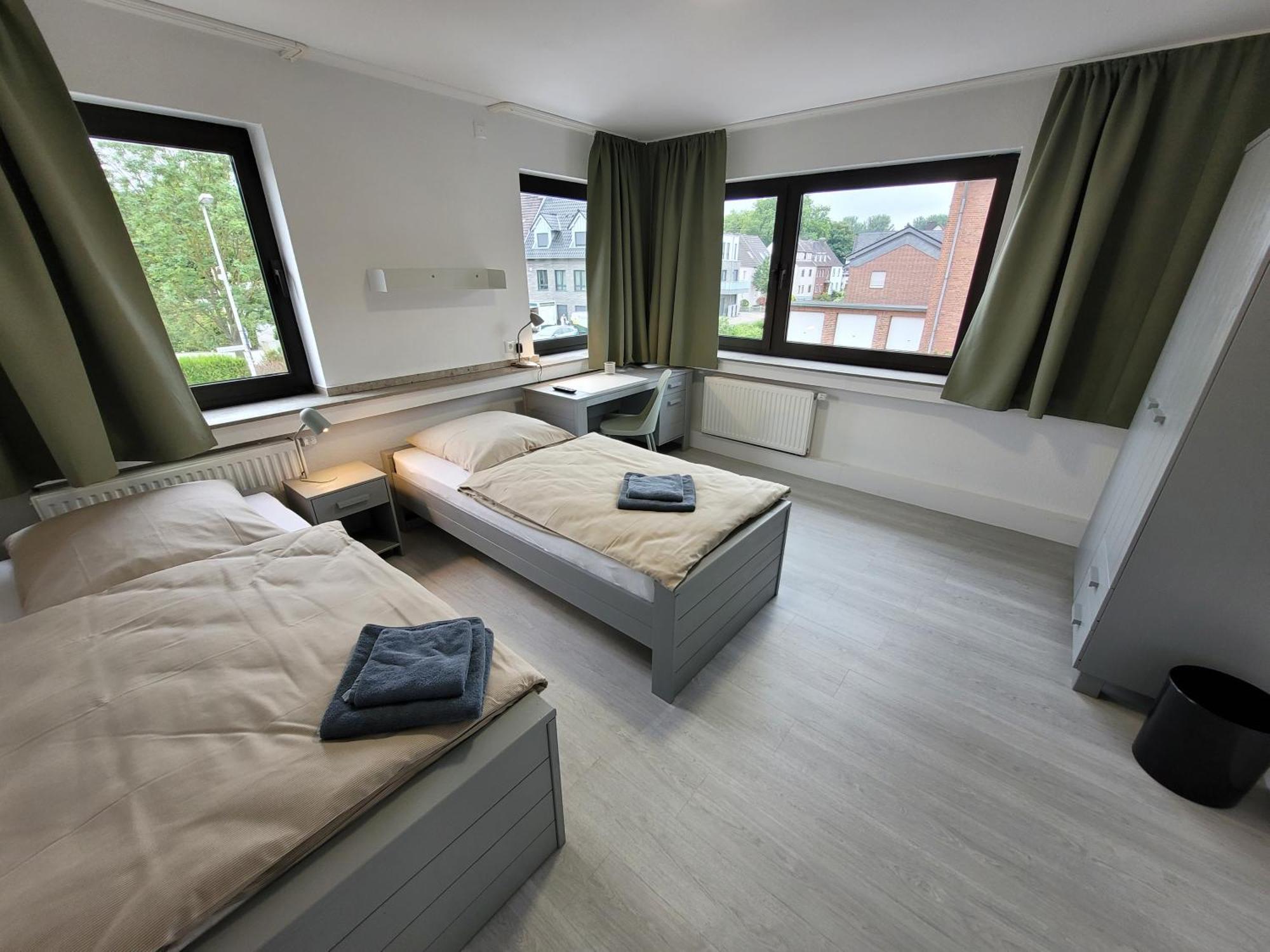 Guesthouse Wi Rooms ユーリッヒ エクステリア 写真