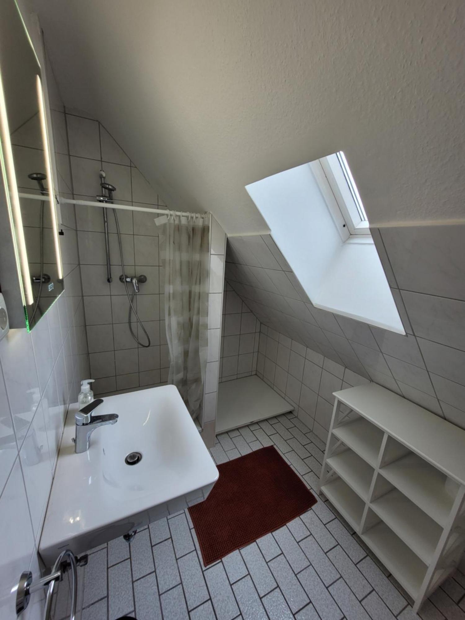 Guesthouse Wi Rooms ユーリッヒ エクステリア 写真